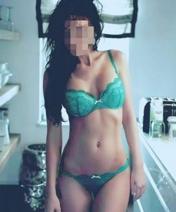 Мой опыт и креативность помогут нам создать незабываемую атмосферу. У меня широкий спектр услуг, и я знаю, как доставить тебе максимум удовольствия. Мои возможности безграничны, и я открыта для новых экспериментов. На моих фото ты сможешь увидеть, насколько я соблазнительна и привлекательна. Уверяю тебя, мое обаяние и сексапильность доставят тебе истинное удовлетворение. Мои клиенты всегда возвращаются ко мне снова и снова. Ты хочешь стать одним из них? Жду тебя в Москве для незабываемых встреч! 😉🔥🌃 10721, 31 год