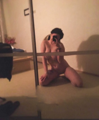 Я знаю, как доставить тебе удовольствие и расслабление. Мои услуги включают классический массаж, эротический массаж, оральный секс и многое другое. Я уверена, что мы проведем незабываемое время вместе. У меня есть отличные отзывы от предыдущих клиентов, которые оценили мои навыки и чуткость. У меня также есть фото, чтобы ты мог убедиться в моей привлекательности. Живу в Москве и буду рада встретиться с тобой в моей уютной квартире. Давай воплотим в жизнь твои самые смелые фантазии! #нежность💋 #опытность🔥 #Москва🌃 5512, 23 года